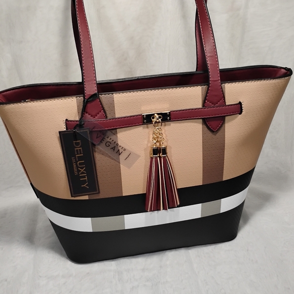 Deluxity Tote Vegan Leather NWT - Picture 1 of 11